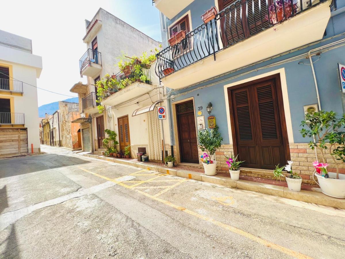 Regina Elena Bed & Breakfast Cinisi Exterior photo